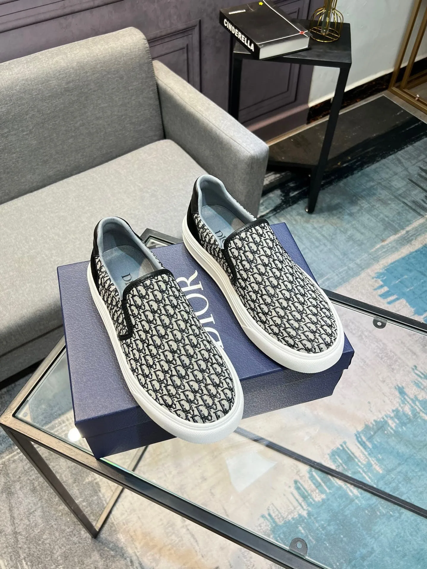 Men's shoes 💰380 The latest DiOr shipment, using imported top-grade jacquard fabric with cowhide design 👍 Breathable mesh lining, comfortable to wear, lightweight, original last mold, official website 1:1, private mold outsole, non-slip, color, multiple colors available, code number 38 to 44 (45 can be ordered)